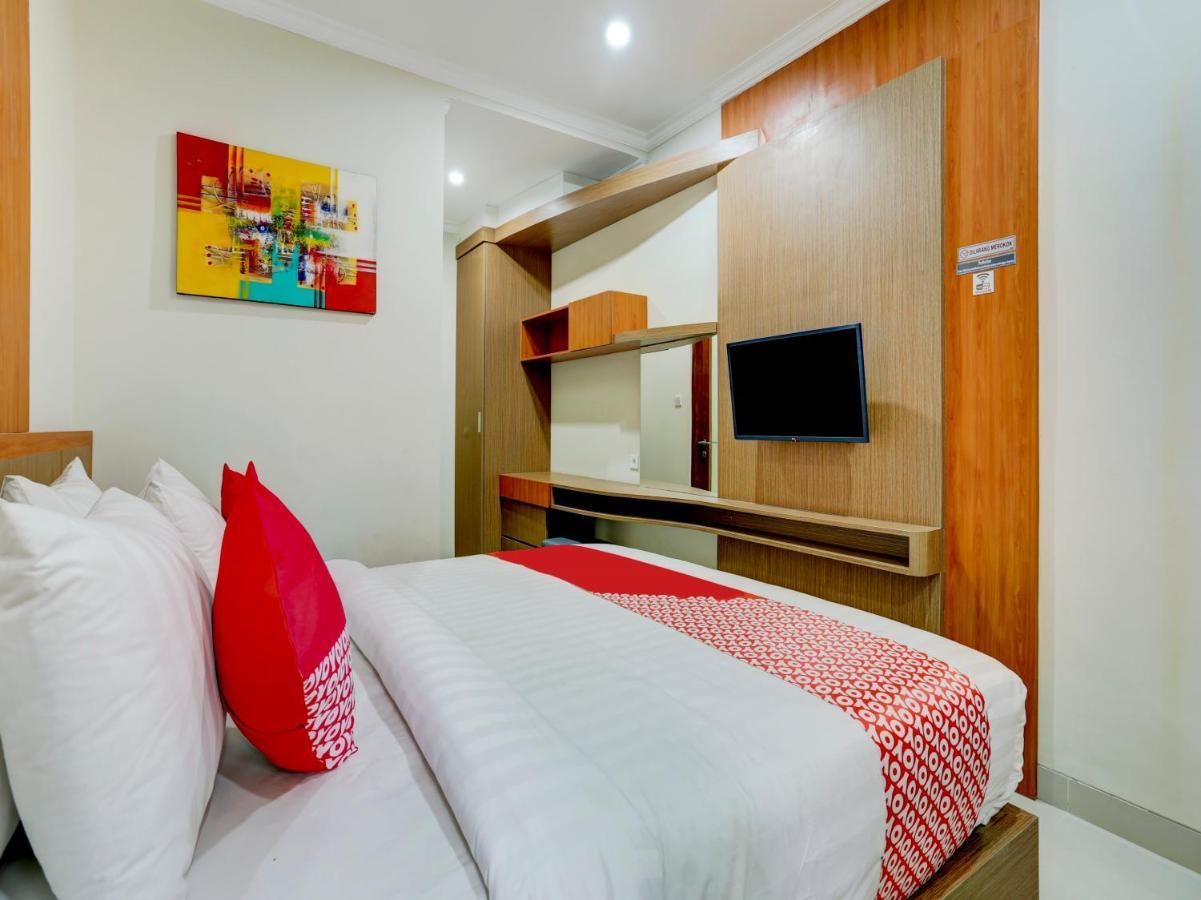 Super Oyo Capital O 90291 Vin Stay Petanu Pesanggaran Exterior photo